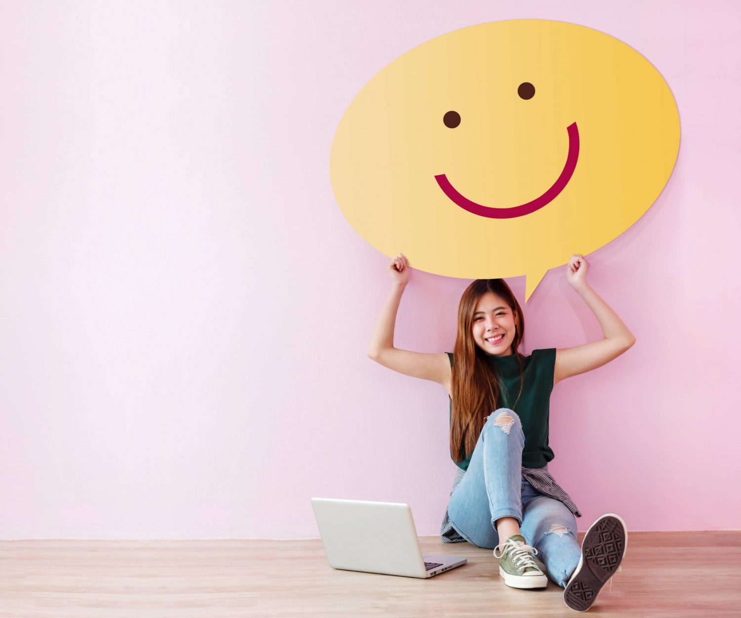 Young Female in Cheerful Posture, Raise up Speech Bubble with Smiley Face.